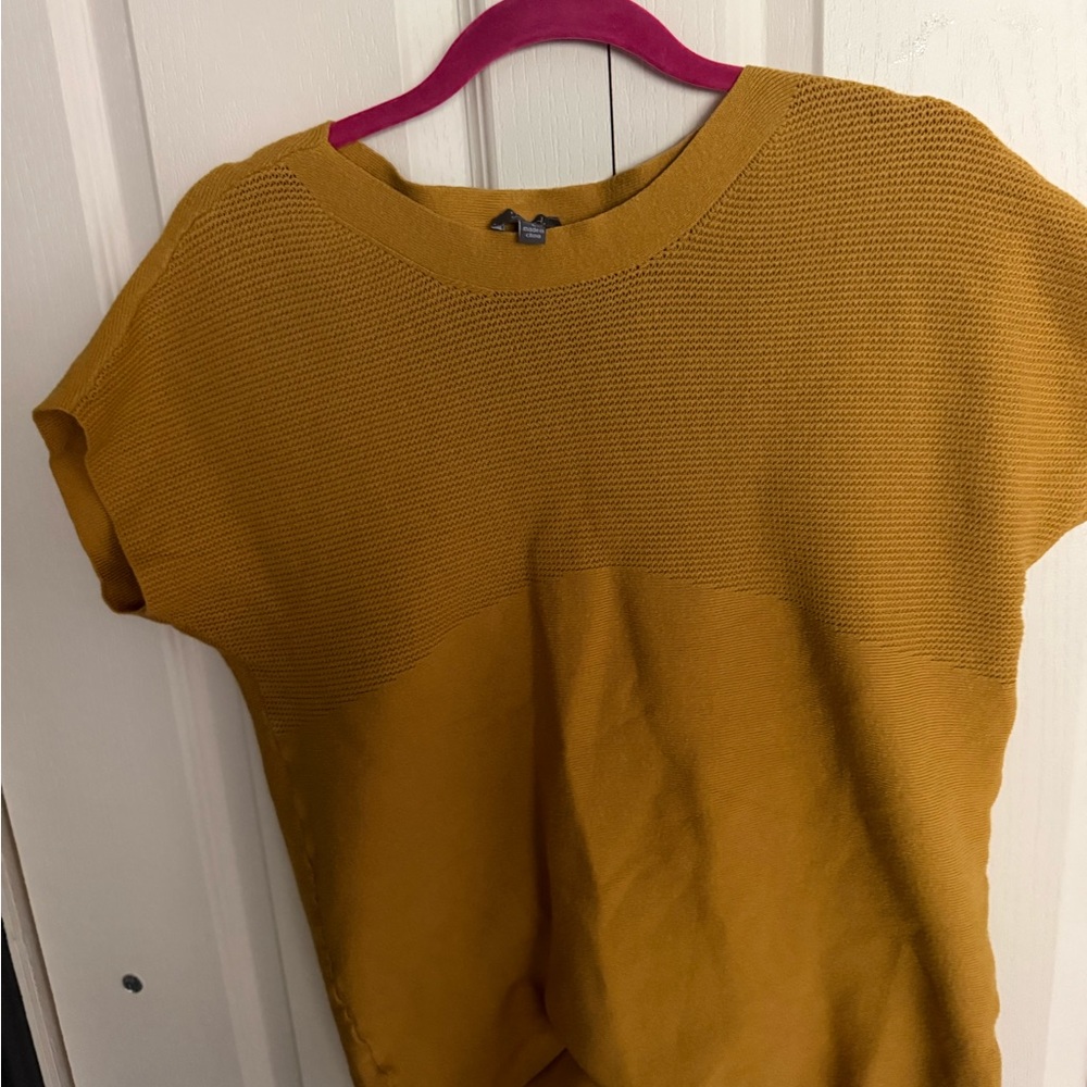 Women's Mustard Knit Short-Sleeve Top